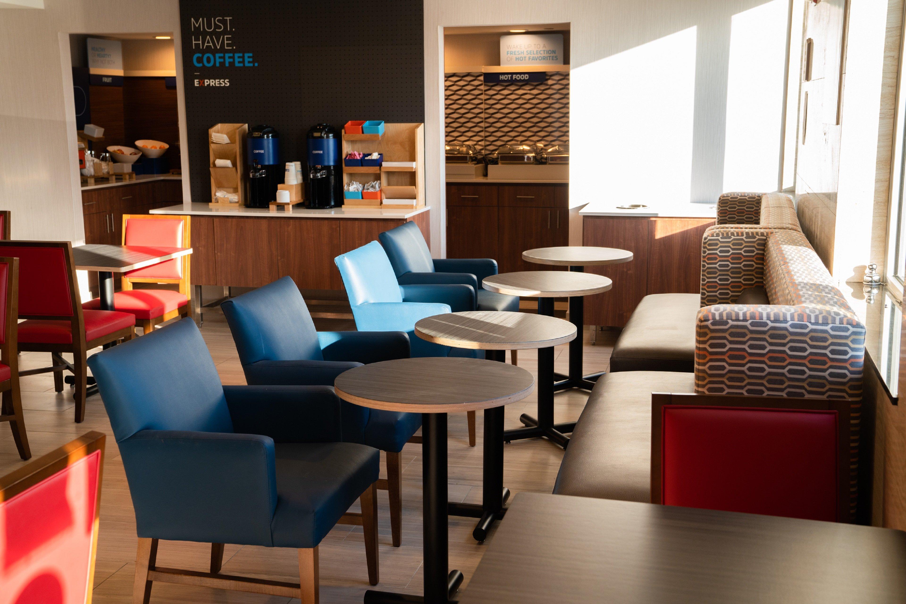 Holiday Inn Express Maspeth By Ihg New York Exterior photo