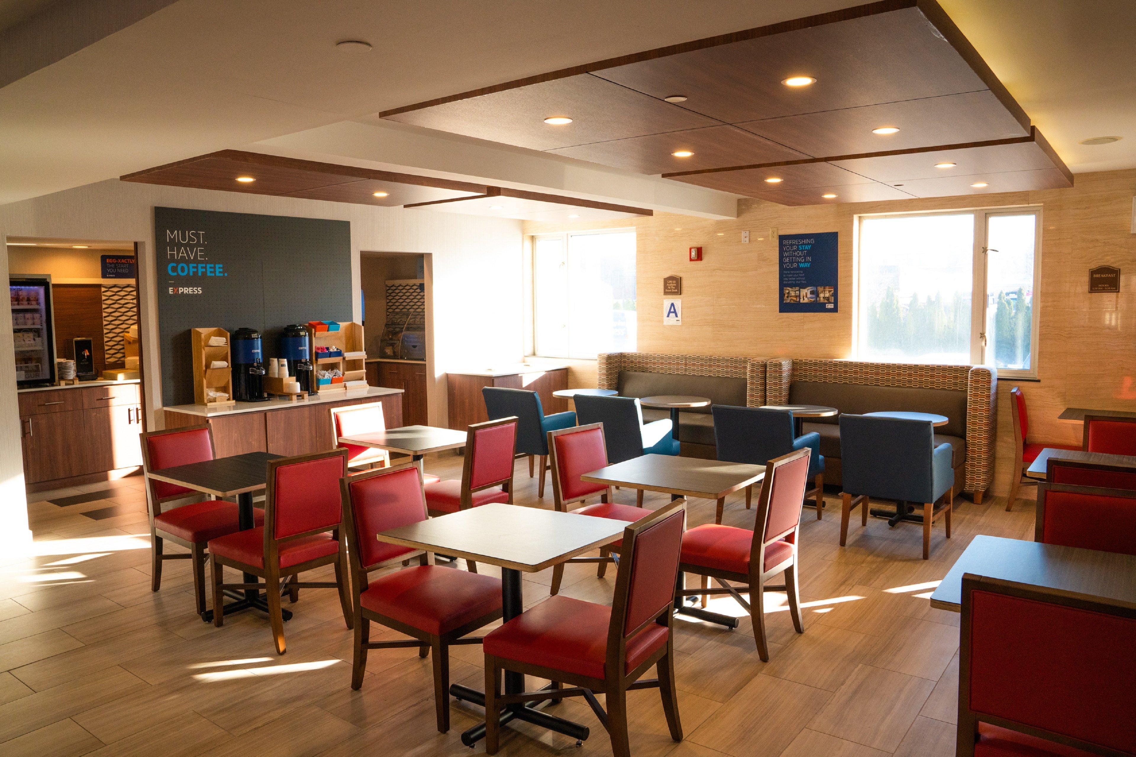 Holiday Inn Express Maspeth By Ihg New York Exterior photo