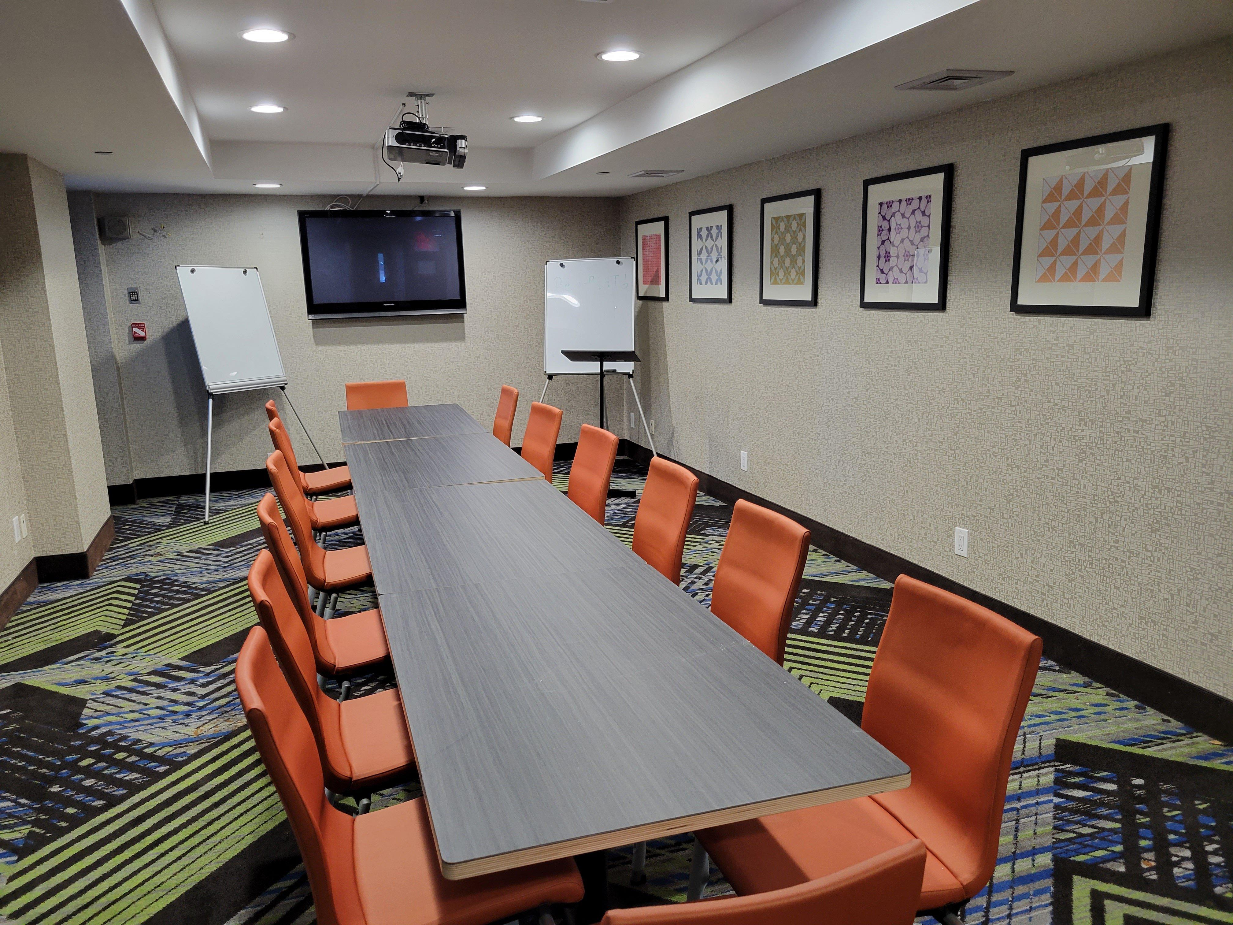 Holiday Inn Express Maspeth By Ihg New York Exterior photo