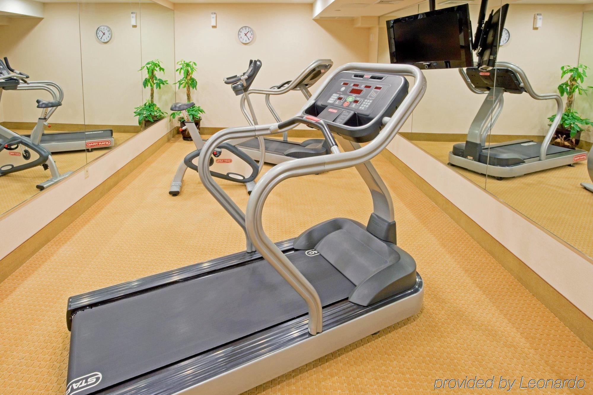 Holiday Inn Express Maspeth By Ihg New York Facilities photo